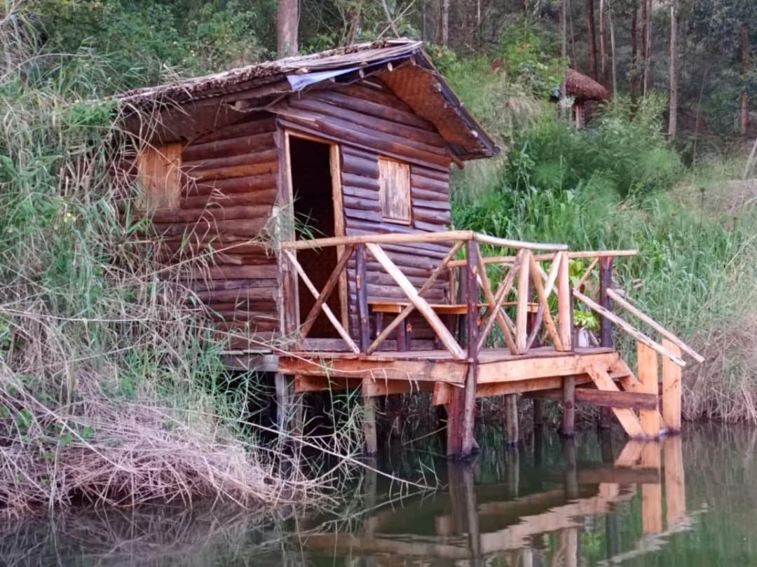 Om Hostel Bunyonyi Kabale Экстерьер фото