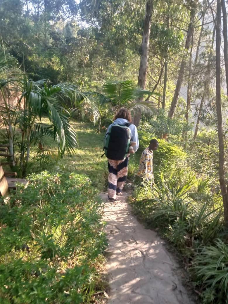 Om Hostel Bunyonyi Kabale Экстерьер фото