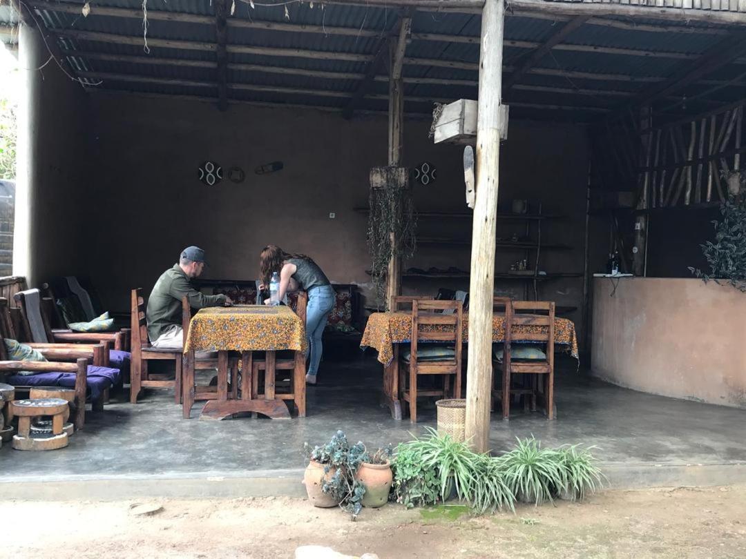 Om Hostel Bunyonyi Kabale Экстерьер фото