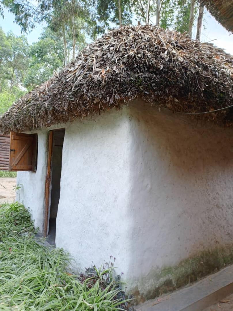 Om Hostel Bunyonyi Kabale Экстерьер фото