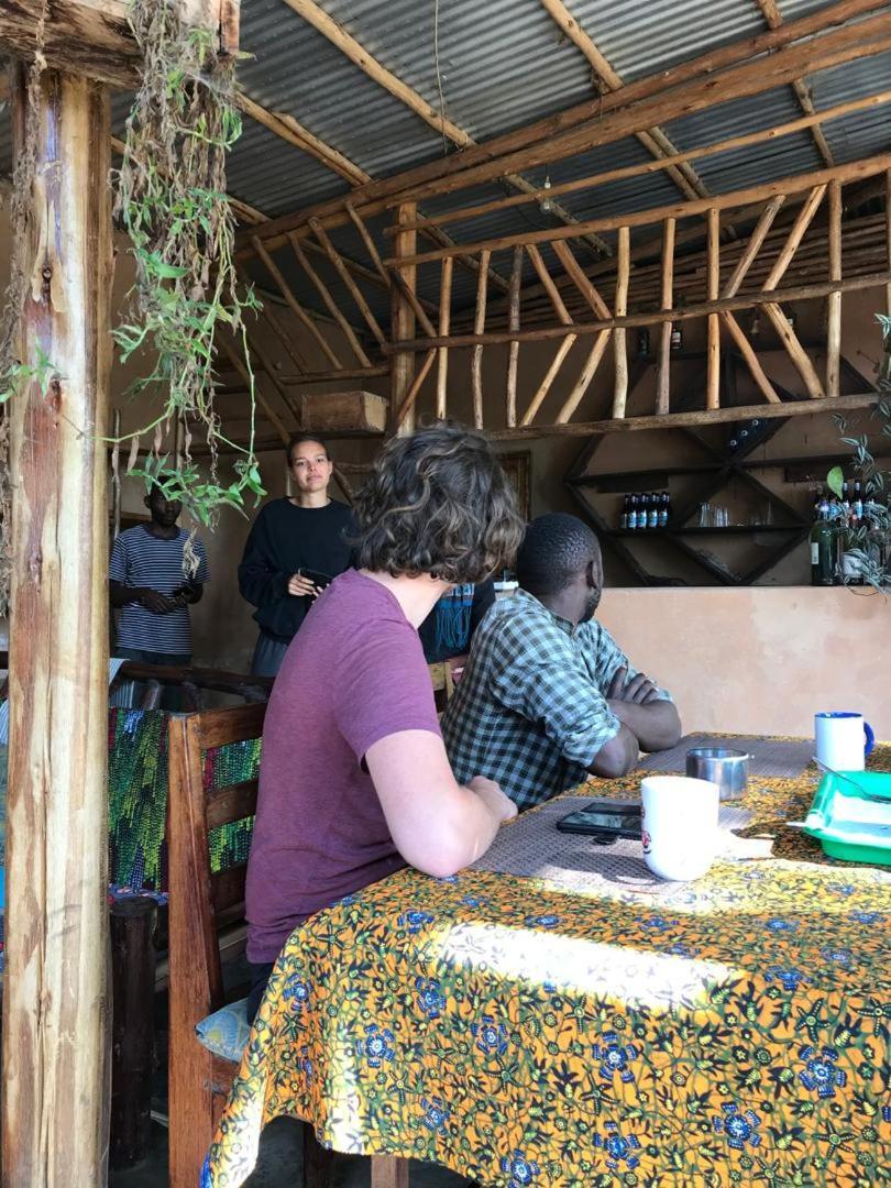 Om Hostel Bunyonyi Kabale Экстерьер фото
