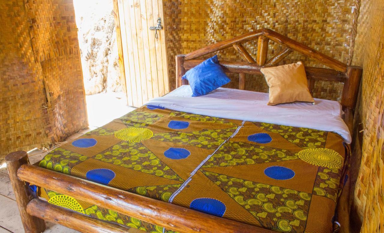 Om Hostel Bunyonyi Kabale Экстерьер фото