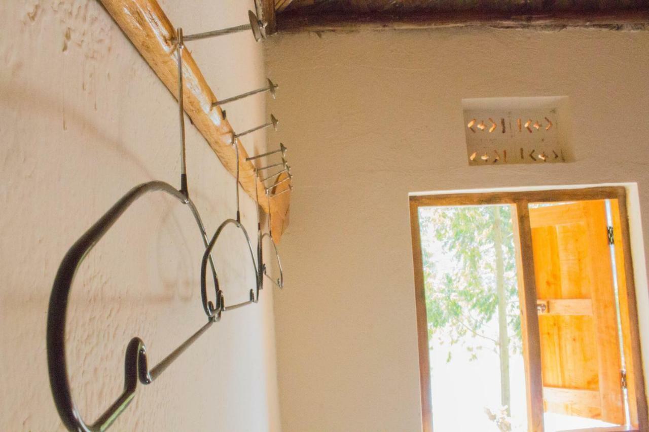 Om Hostel Bunyonyi Kabale Экстерьер фото